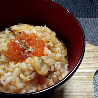 あさりのワイバタ焼醤油みりんご飯の青のりいくらがけ